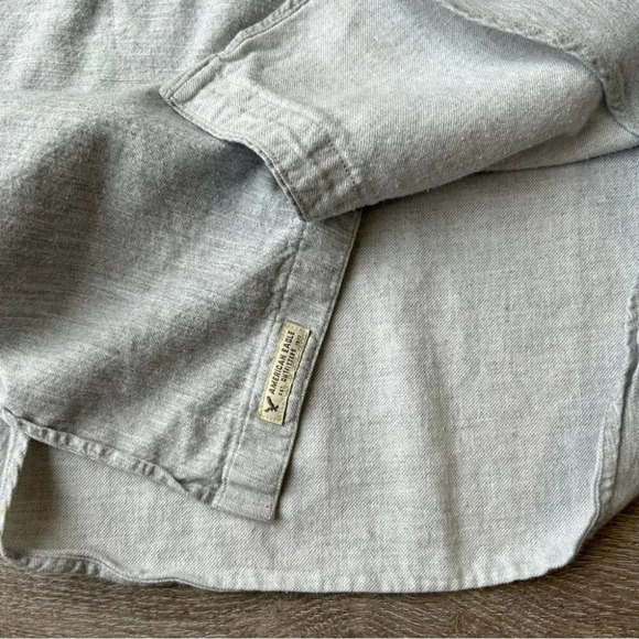 AEO  Cotton Button Down Seriously Soft Shirt with Customized Bees Embroidery - Picture 7 of 13